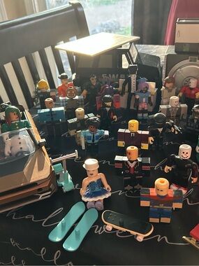 Kids In Roblox Figure Toy Set with Blue Accessories - Assorted Characters